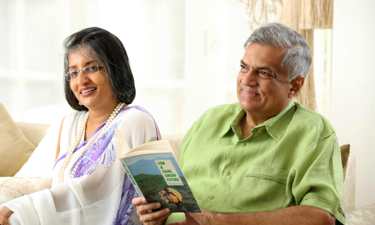 ආදරයේ නාමයෙන් යන්න..... 